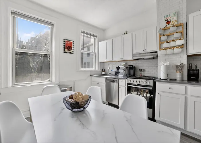 Apartamento Near Upmc, Cmu, Pitt & Walnut And Free Parking *